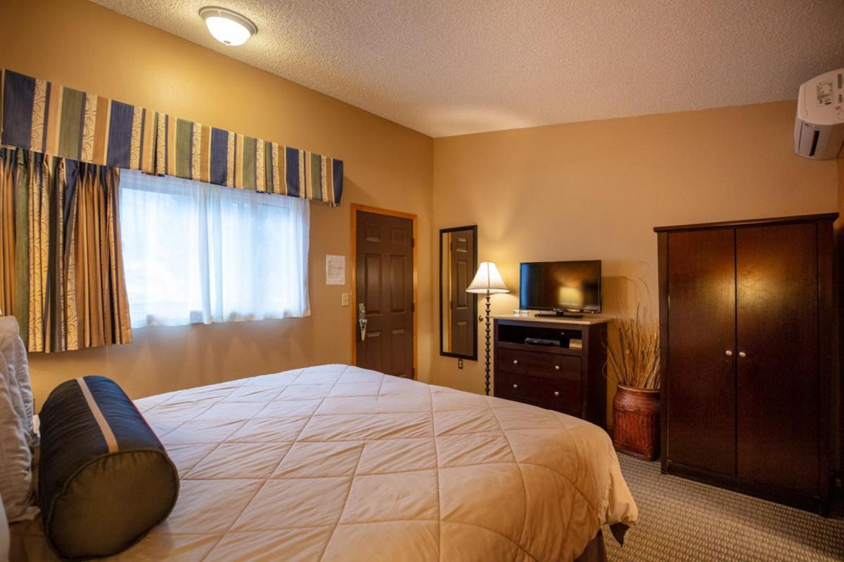 Ouray Inn Room photo